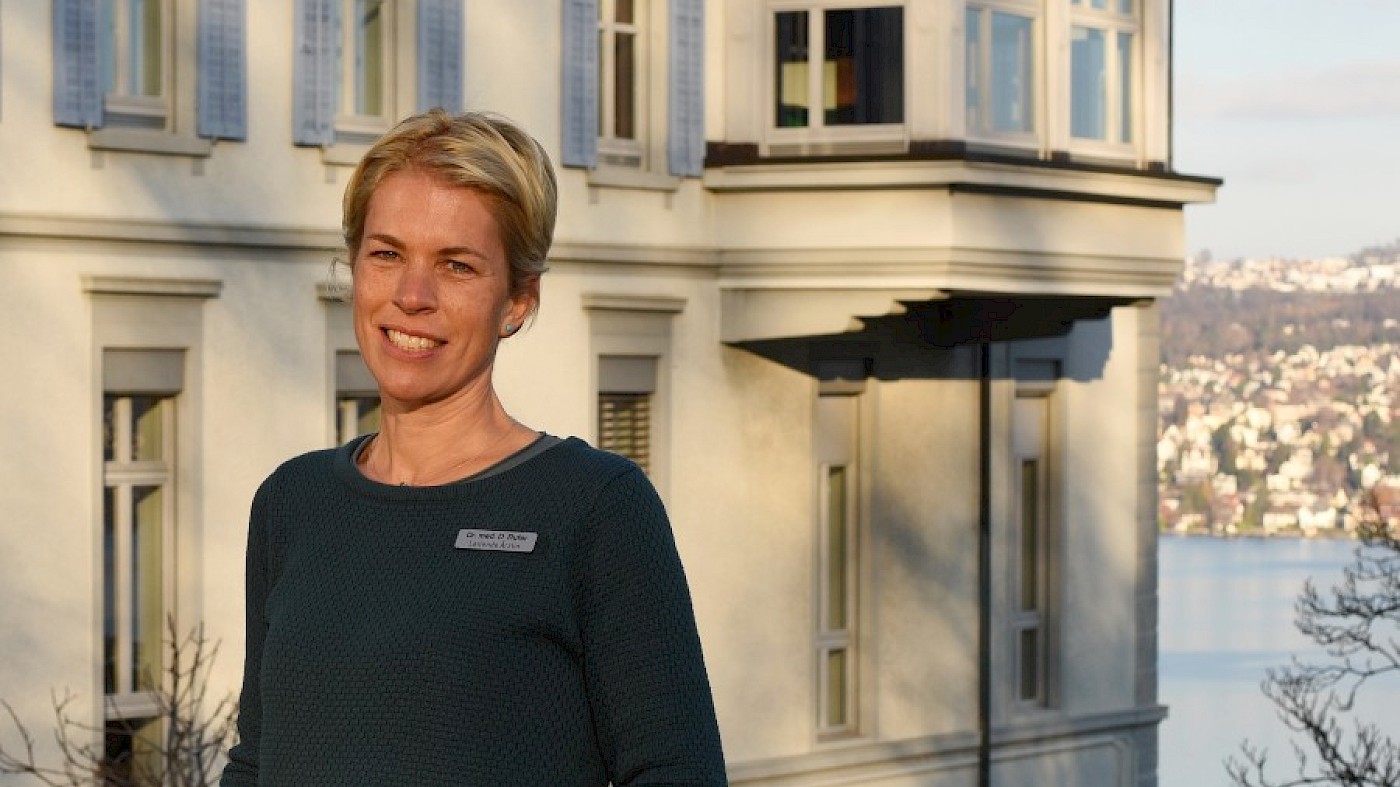 «Eine ausführliche Diagnostik und Therapie der vielfältigen Erkrankungen älterer Menschen stehen bei uns ebenso im Mittelpunkt wie die Berücksichtigung von Selbstbestimmung und Lebensqualität.»

Dr. med. Dominika Rufer