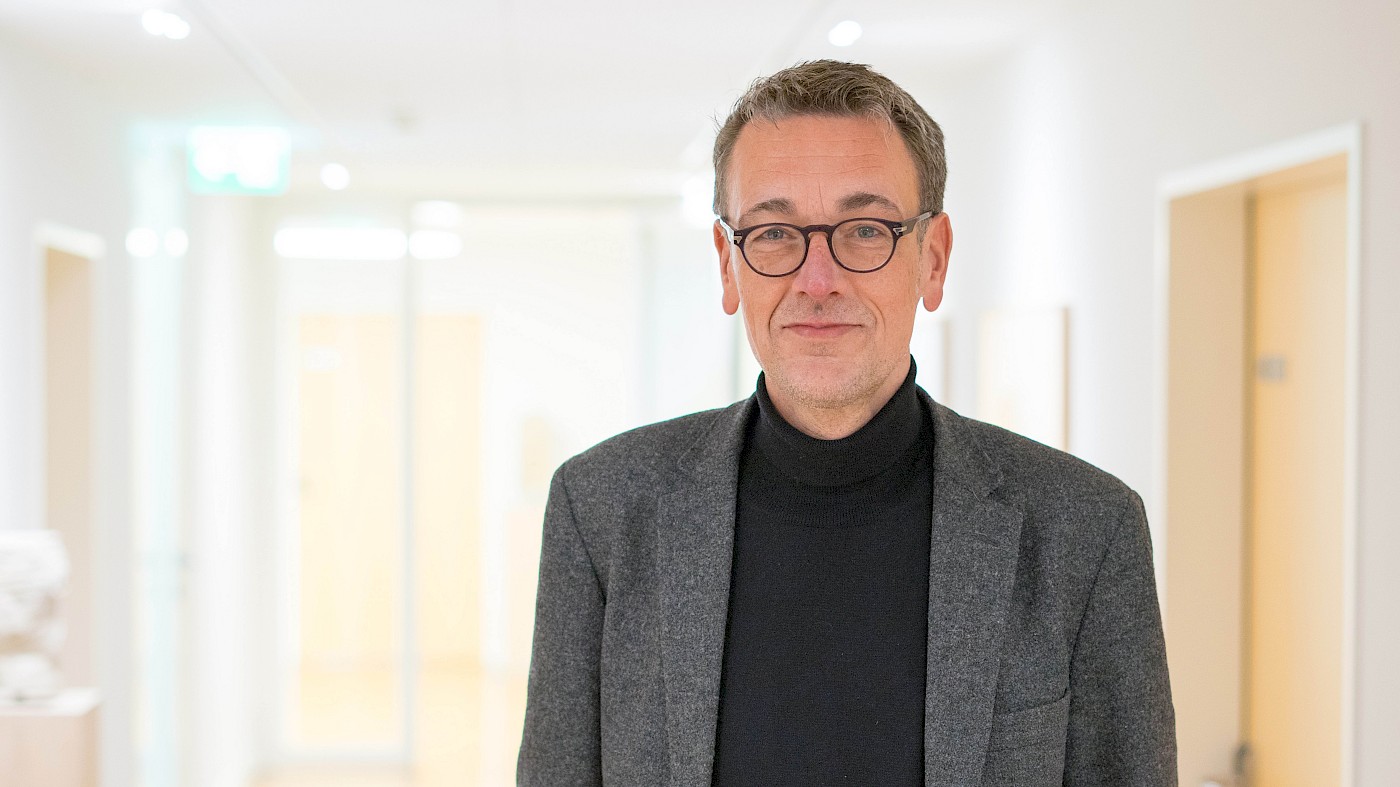 «Unser Behandlungsprogramm für stressbedingte Erkrankungen basiert auf wissenschaftlichen Erkenntnissen und wird fortlaufend evaluiert.»

Tobias Ballweg